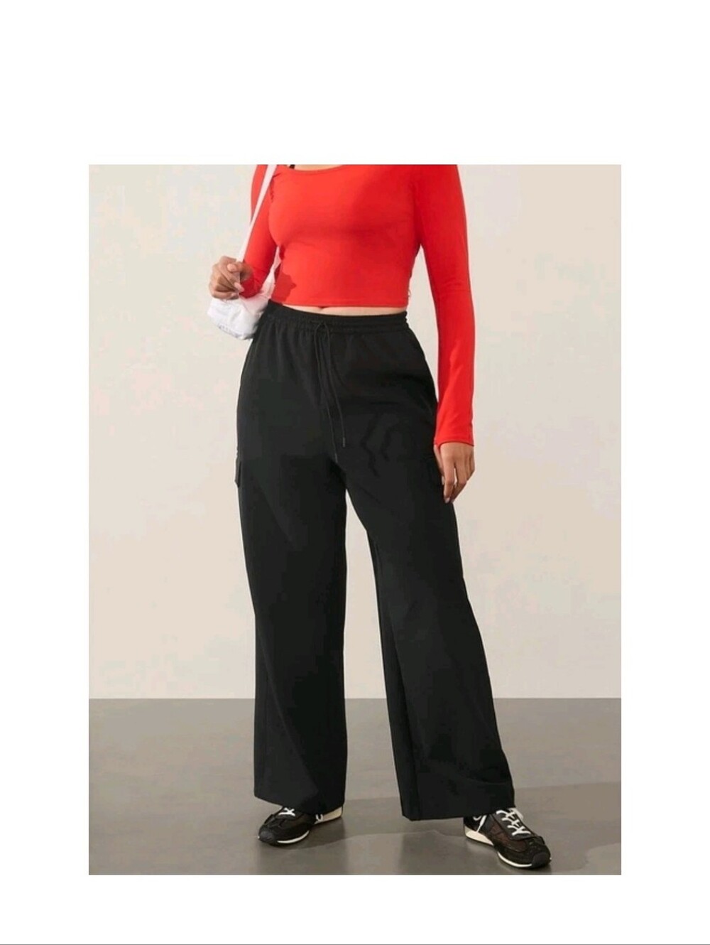 Athleta Promenade High Rise Cargo Pants Size XL NWOT Color Black Style 472171